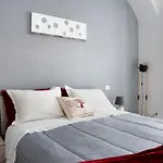 La Porta In Piazza * グアレーネ