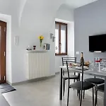 La Porta In Piazza *
